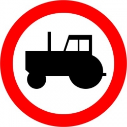 B-6 Zakaz wjazdu ciągników rolniczych